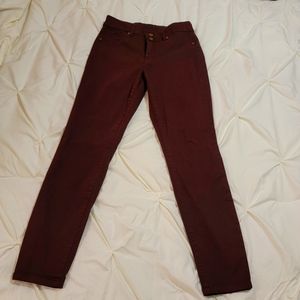 Size M maroon jeggings